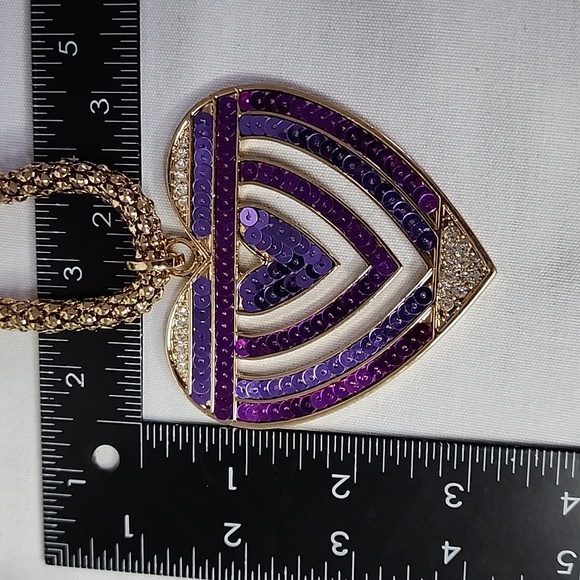Gold Chain Necklace Large Purple Sequin Heart Pendant Earrings Set New - Picture 9 of 10